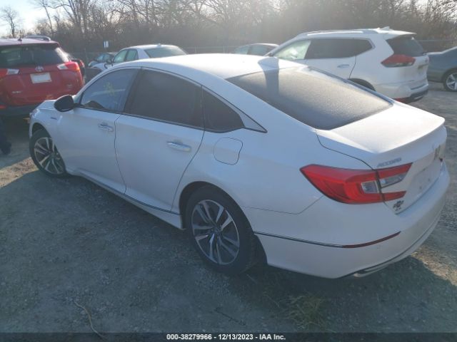 Photo 2 VIN: 1HGCV3F97JA015470 - HONDA ACCORD 