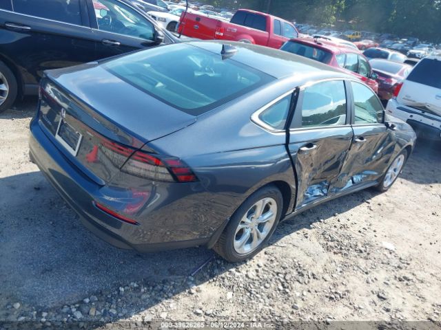 Photo 3 VIN: 1HGCY1F21PA011647 - HONDA ACCORD 