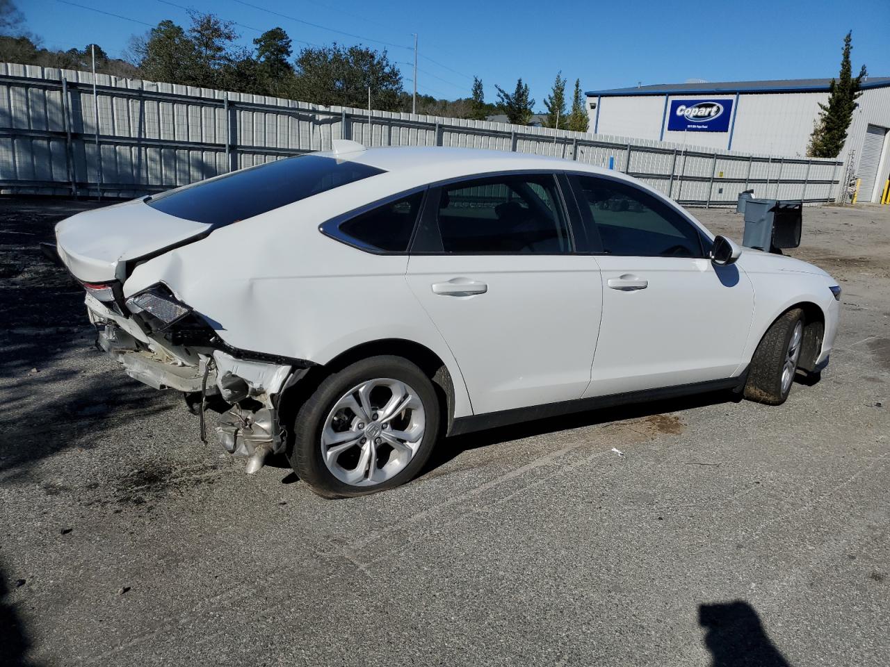 Photo 2 VIN: 1HGCY1F21PA018114 - HONDA ACCORD 