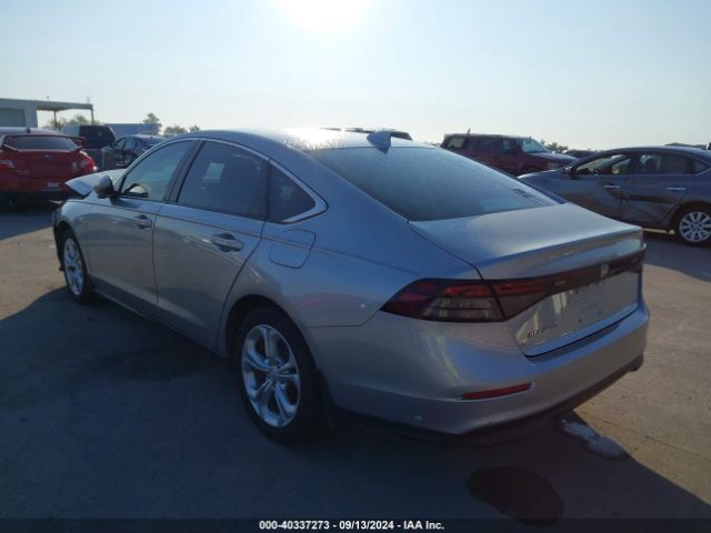 Photo 2 VIN: 1HGCY1F23RA023883 - HONDA ACCORD 