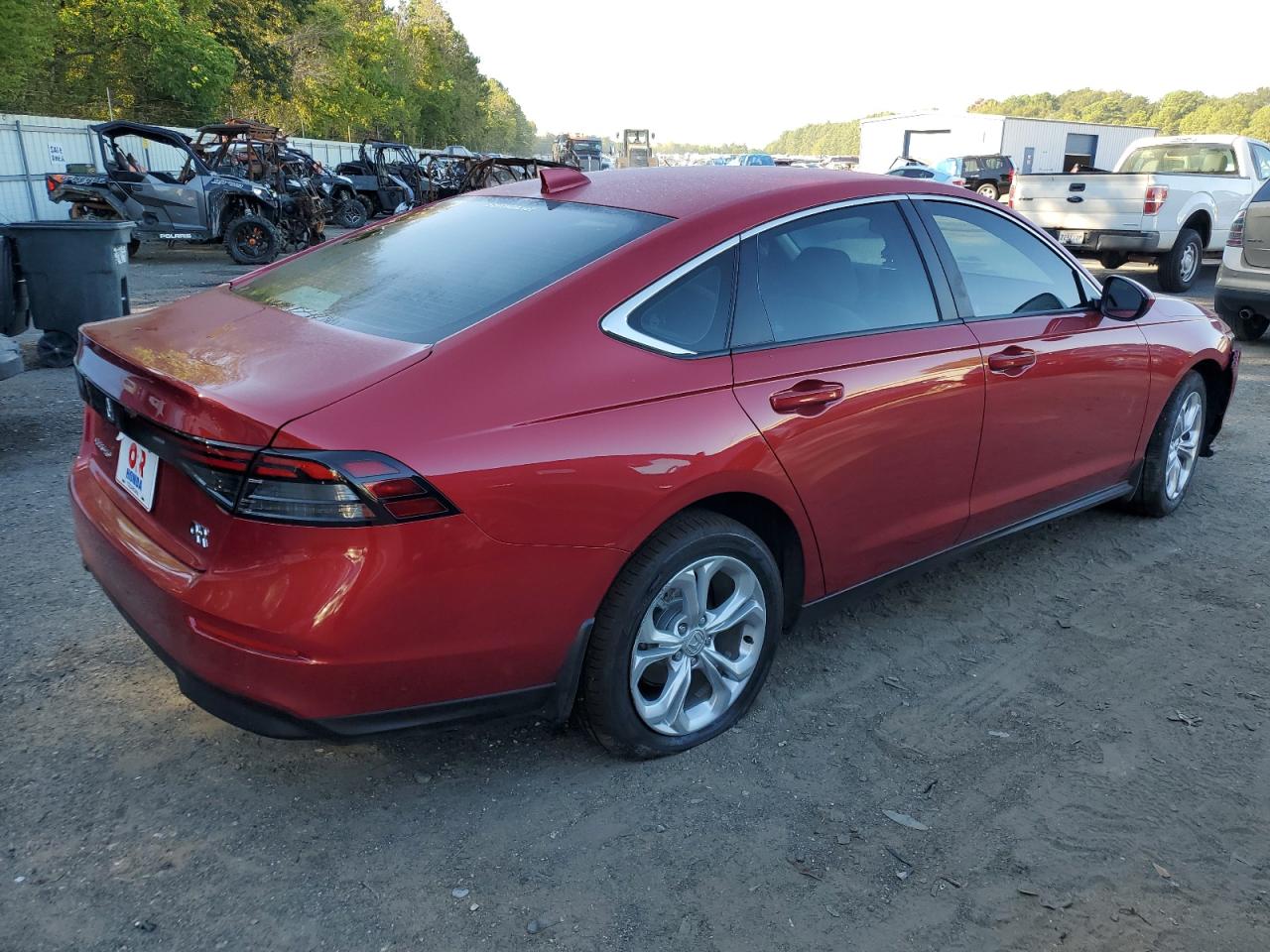 Photo 2 VIN: 1HGCY1F24PA042648 - HONDA ACCORD 