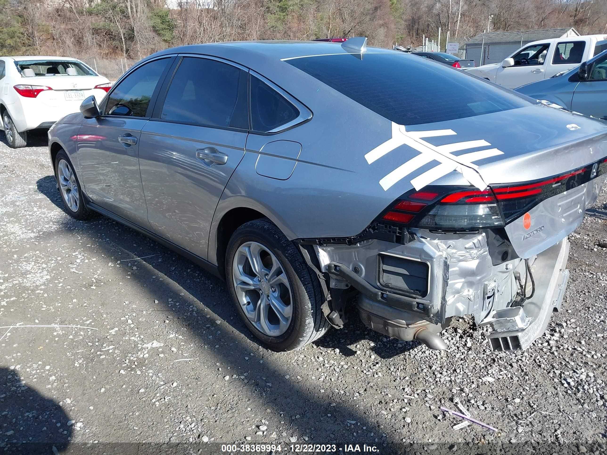 Photo 2 VIN: 1HGCY1F26PA008999 - HONDA ACCORD 