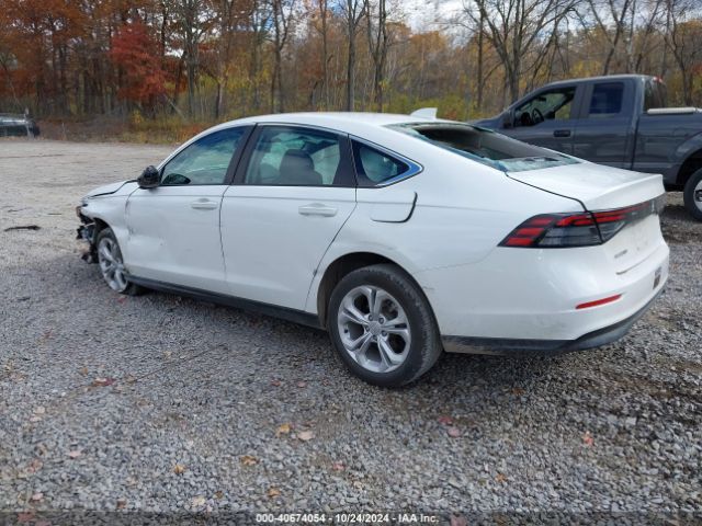 Photo 2 VIN: 1HGCY1F26RA014448 - HONDA ACCORD 