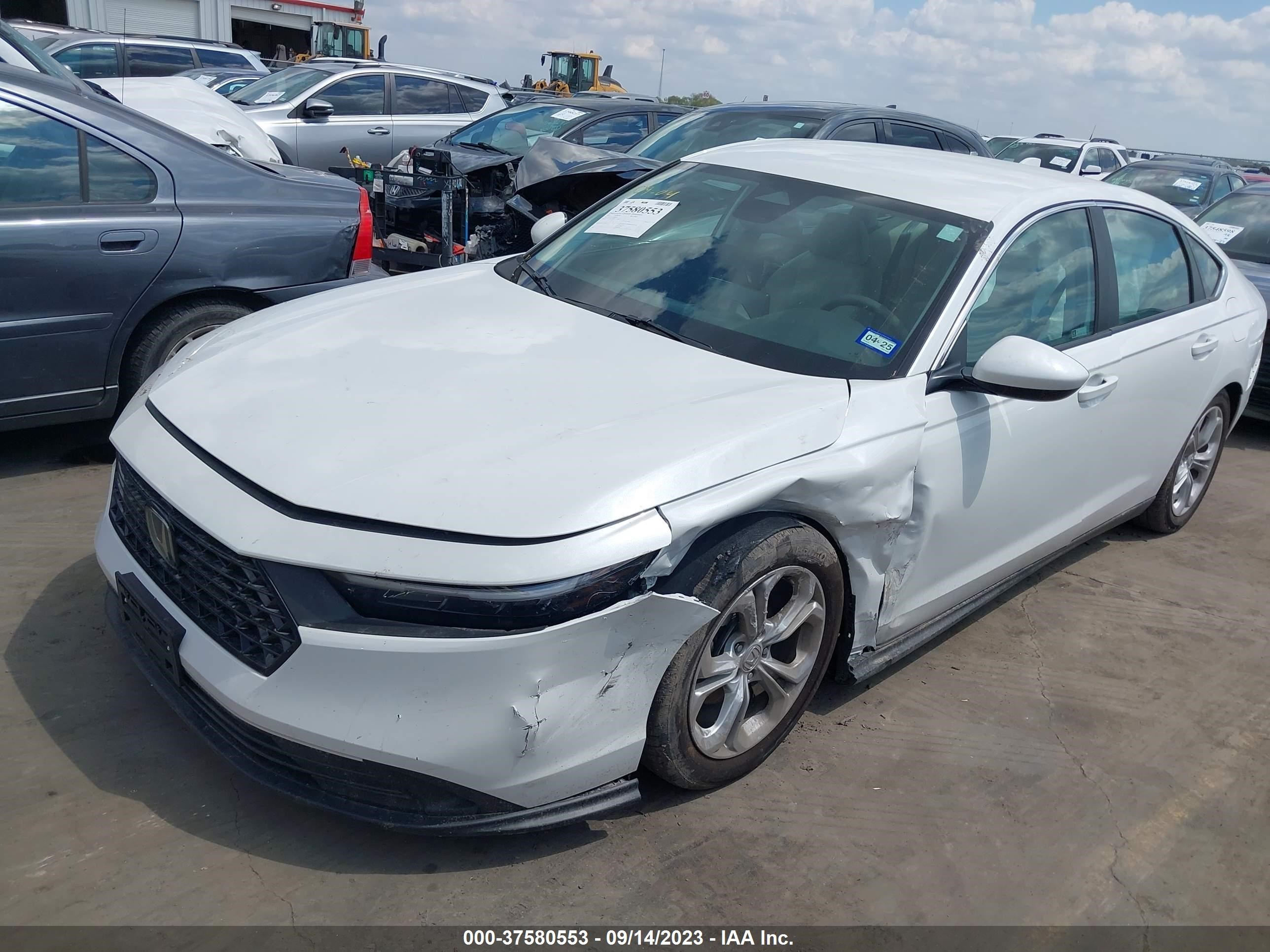 Photo 1 VIN: 1HGCY1F27PA016481 - HONDA ACCORD 