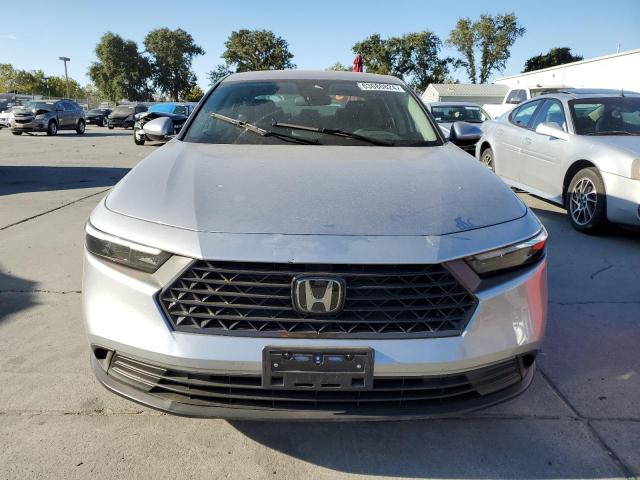 Photo 4 VIN: 1HGCY1F28PA017591 - HONDA ACCORD LX 