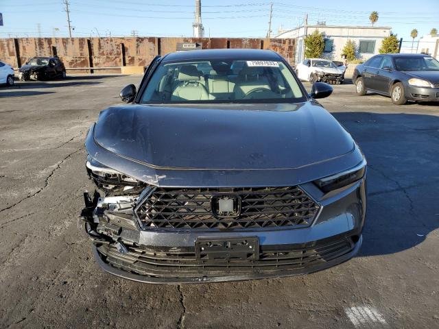 Photo 4 VIN: 1HGCY1F28RA005461 - HONDA ACCORD 