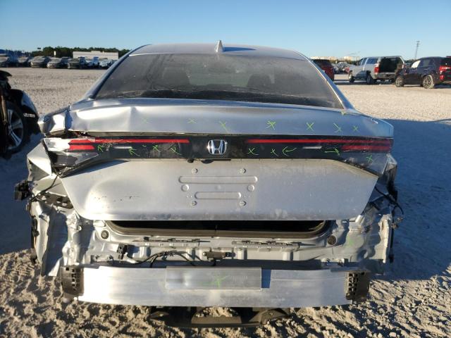 Photo 5 VIN: 1HGCY1F28RA038461 - HONDA ACCORD LX 