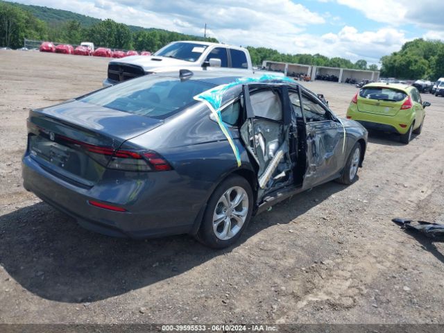 Photo 3 VIN: 1HGCY1F28RA050545 - HONDA ACCORD 