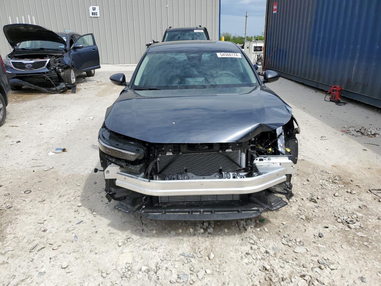 Photo 4 VIN: 1HGCY1F29RA014962 - HONDA ACCORD 