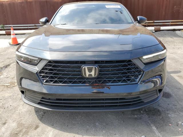 Photo 4 VIN: 1HGCY1F2XPA016748 - HONDA ACCORD LX 