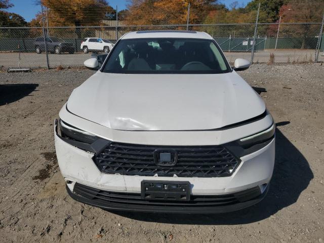 Photo 4 VIN: 1HGCY1F30PA042946 - HONDA ACCORD EX 