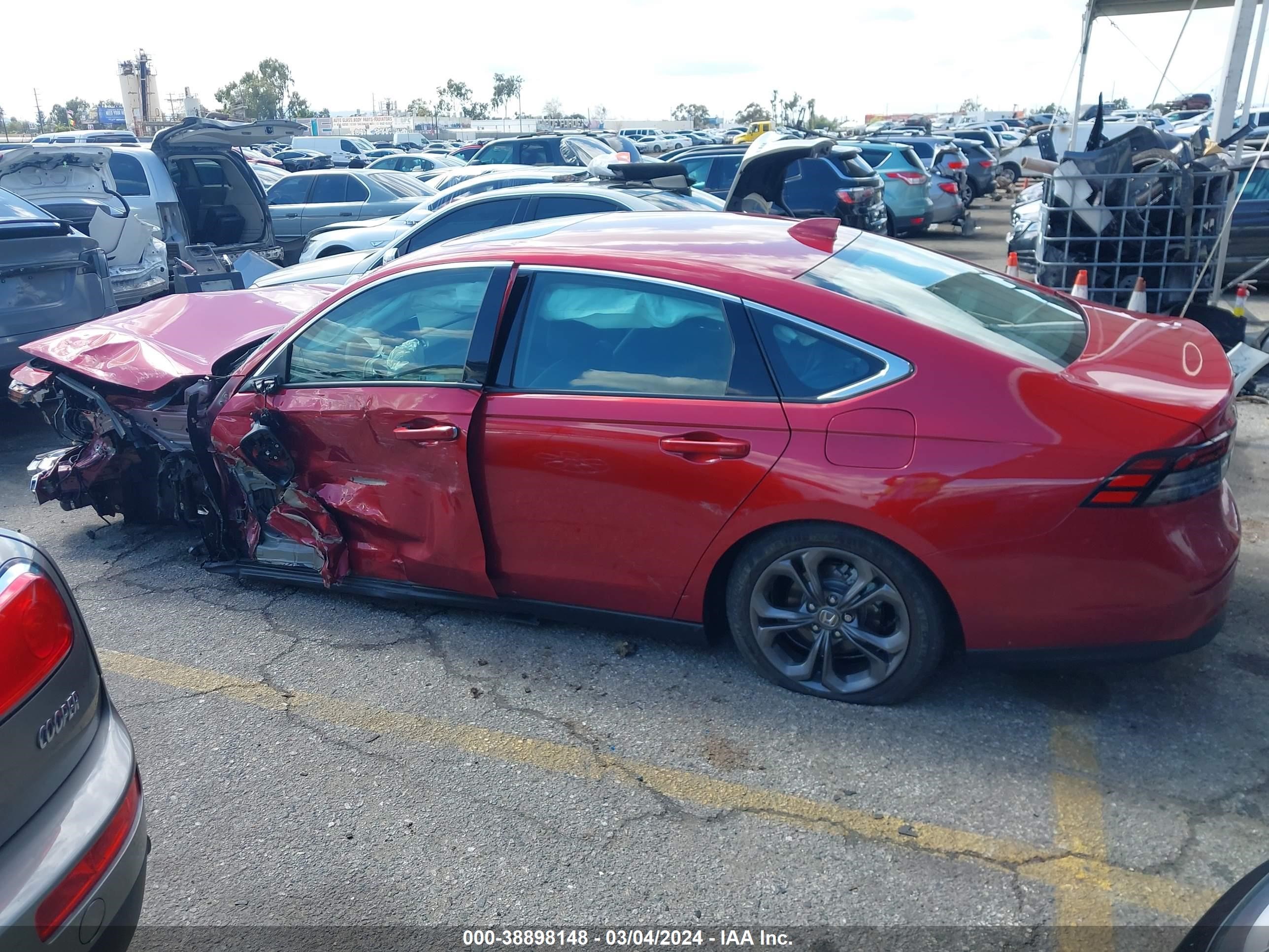 Photo 14 VIN: 1HGCY1F31PA058184 - HONDA ACCORD 