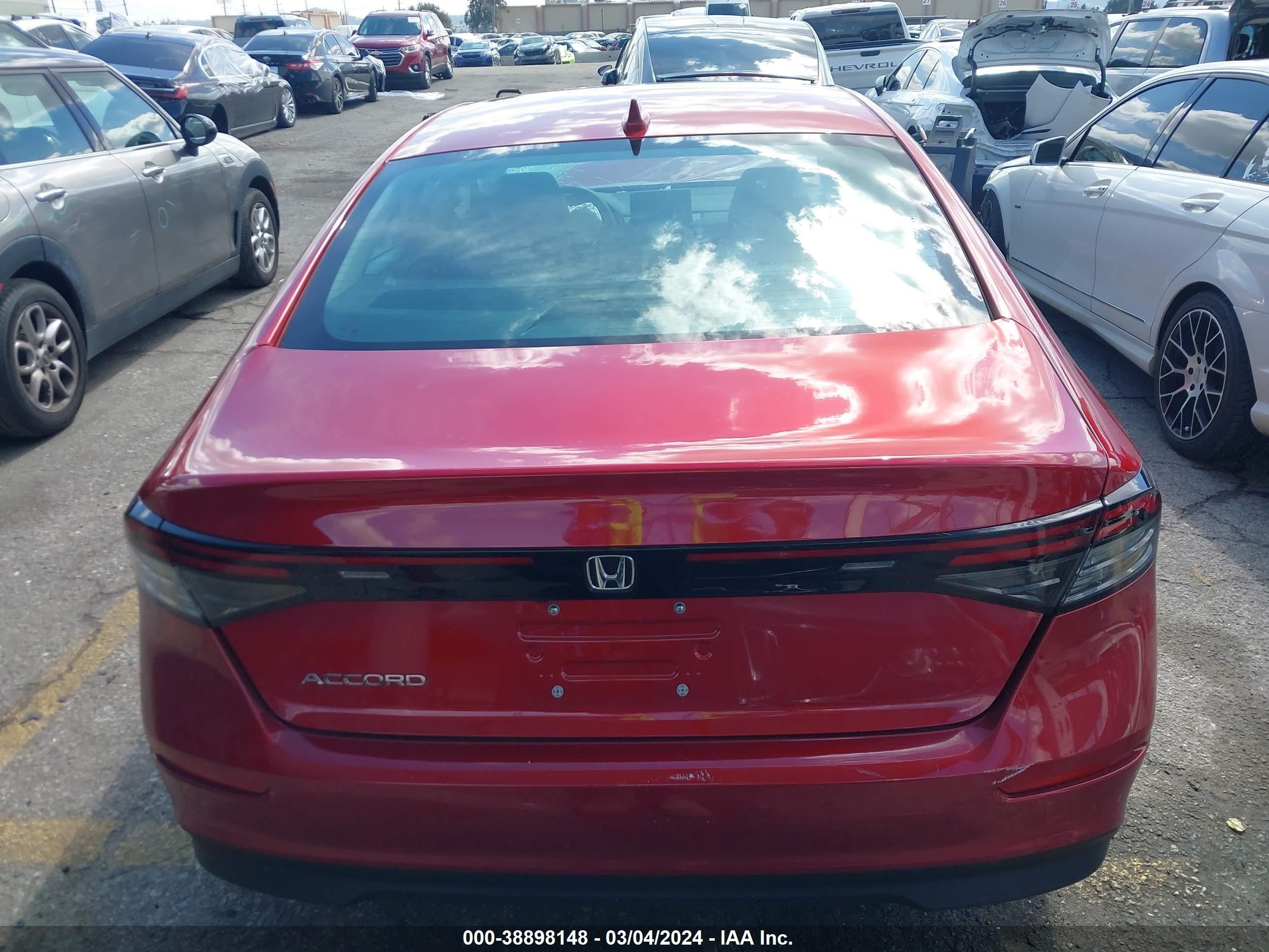 Photo 16 VIN: 1HGCY1F31PA058184 - HONDA ACCORD 