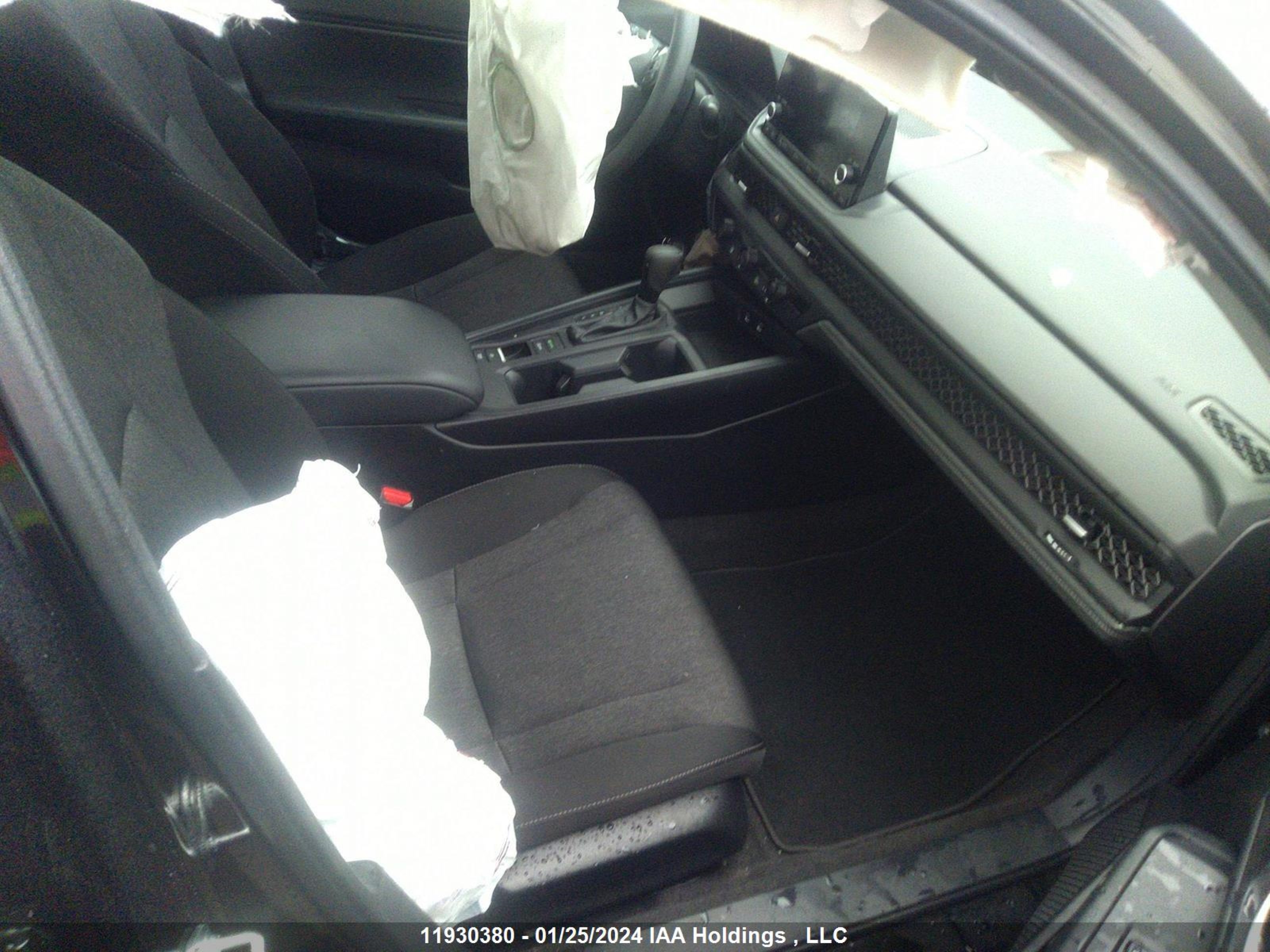 Photo 4 VIN: 1HGCY1F31RA800103 - HONDA ACCORD 