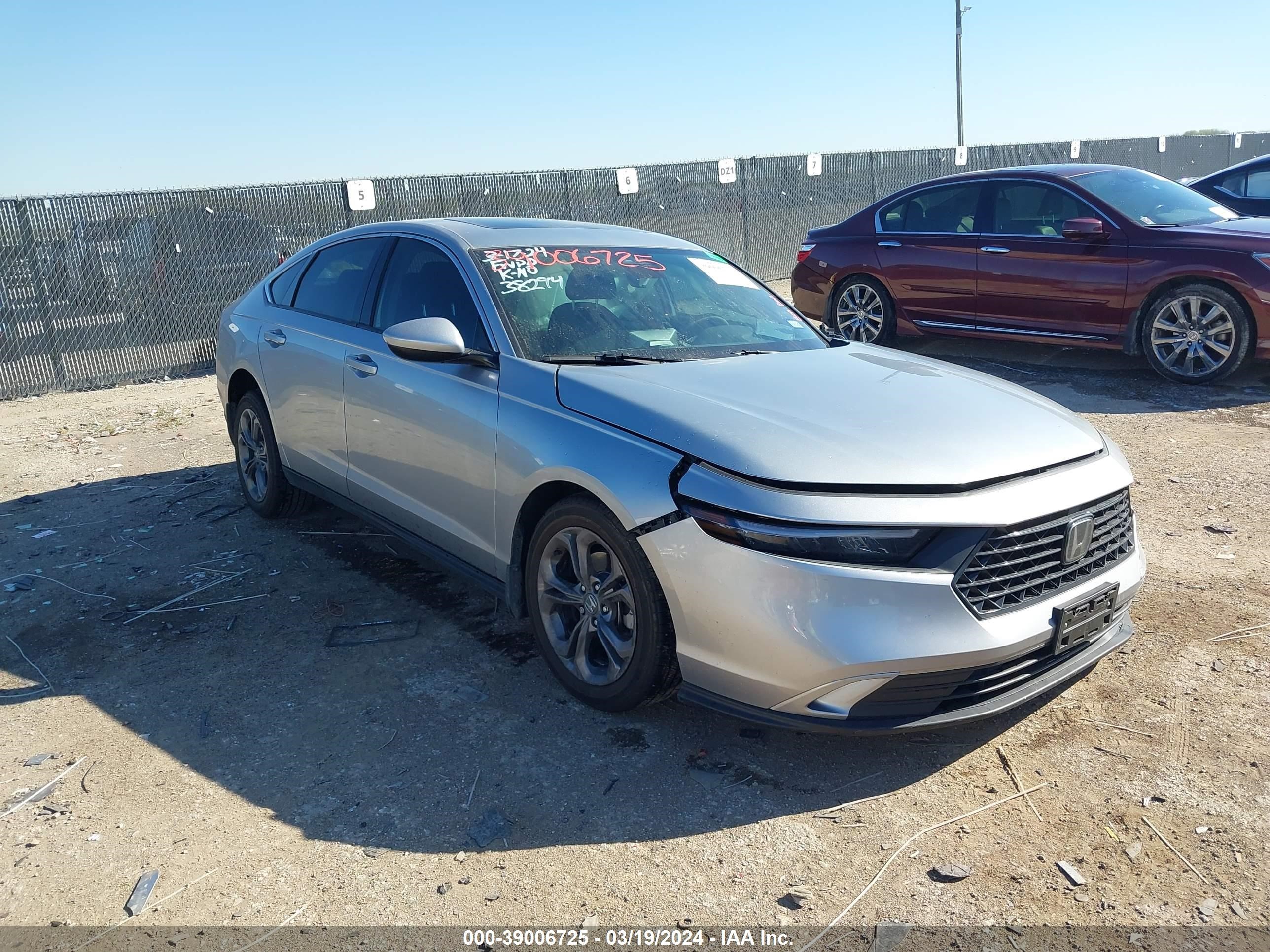 Photo 0 VIN: 1HGCY1F32RA009465 - HONDA ACCORD 