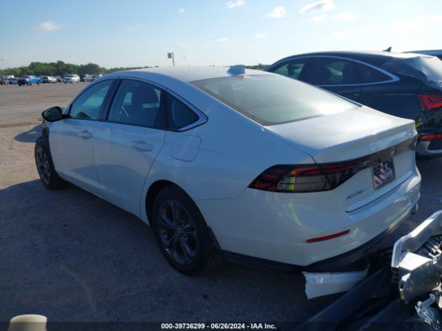 Photo 2 VIN: 1HGCY1F32RA031109 - HONDA ACCORD 