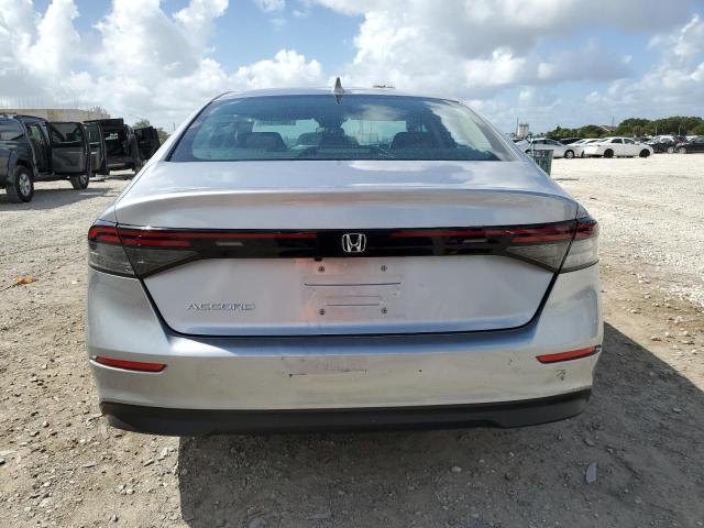 Photo 5 VIN: 1HGCY1F33PA006412 - HONDA ACCORD EX 