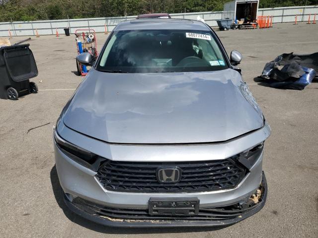 Photo 4 VIN: 1HGCY1F33PA020519 - HONDA ACCORD EX 