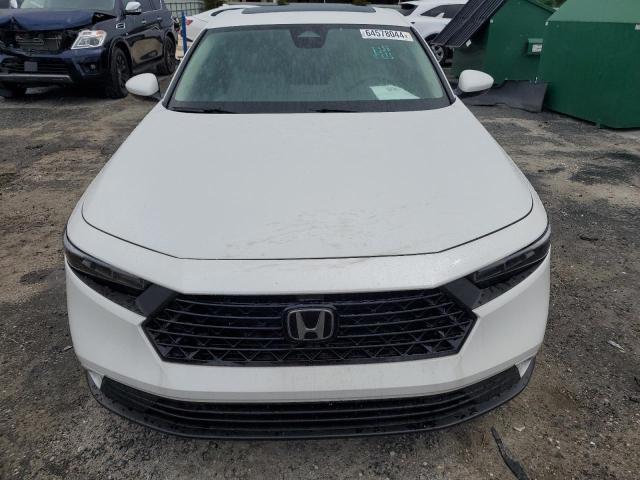 Photo 4 VIN: 1HGCY1F33RA001360 - HONDA ACCORD 