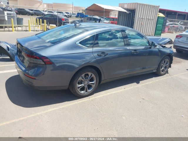 Photo 3 VIN: 1HGCY1F34RA017387 - HONDA ACCORD 