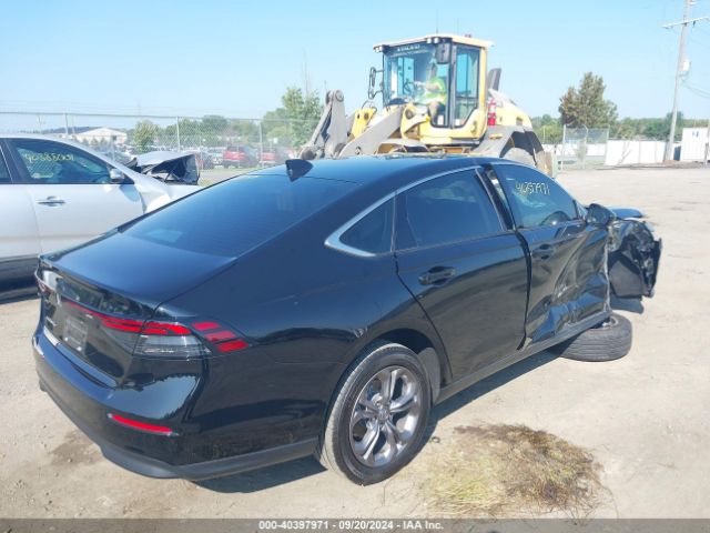 Photo 3 VIN: 1HGCY1F34RA054116 - HONDA ACCORD 