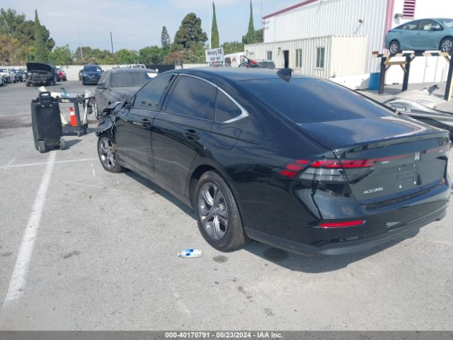 Photo 2 VIN: 1HGCY1F34RA060403 - HONDA ACCORD 