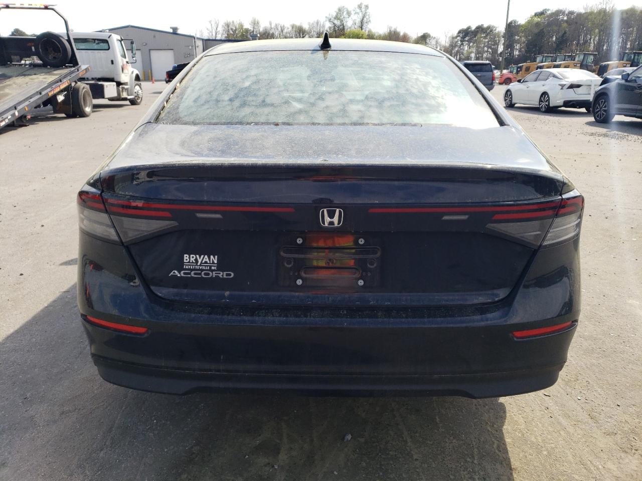 Photo 5 VIN: 1HGCY1F35PA026211 - HONDA ACCORD 