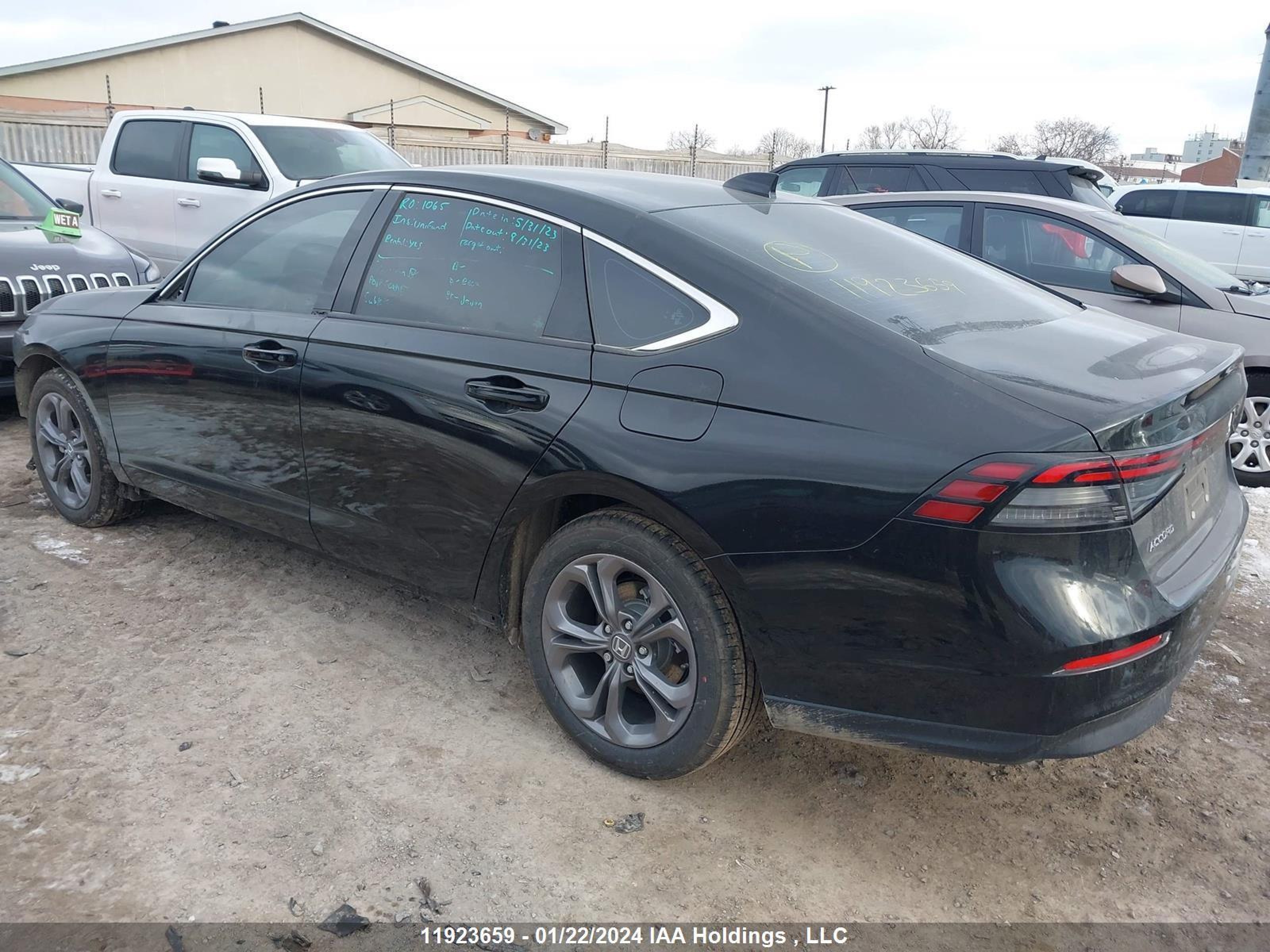 Photo 2 VIN: 1HGCY1F35PA801493 - HONDA ACCORD 