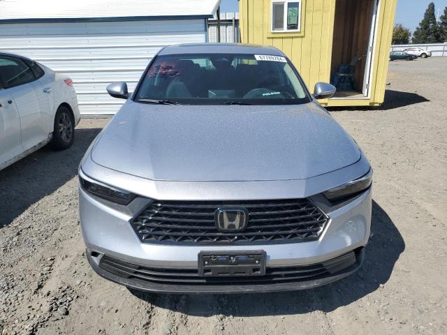 Photo 4 VIN: 1HGCY1F35RA028267 - HONDA ACCORD EX 