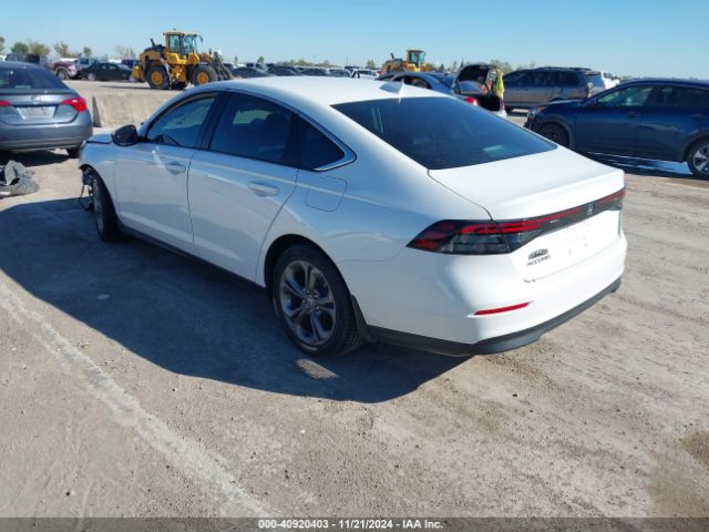 Photo 2 VIN: 1HGCY1F35RA036224 - HONDA ACCORD 