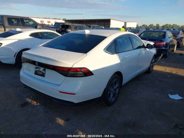 Photo 3 VIN: 1HGCY1F35RA059681 - HONDA ACCORD 