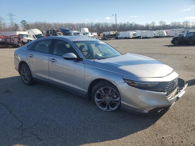 Photo 3 VIN: 1HGCY1F36PA026816 - HONDA ACCORD EX 