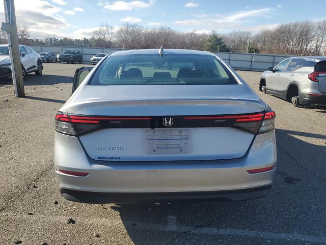 Photo 5 VIN: 1HGCY1F36PA026816 - HONDA ACCORD EX 