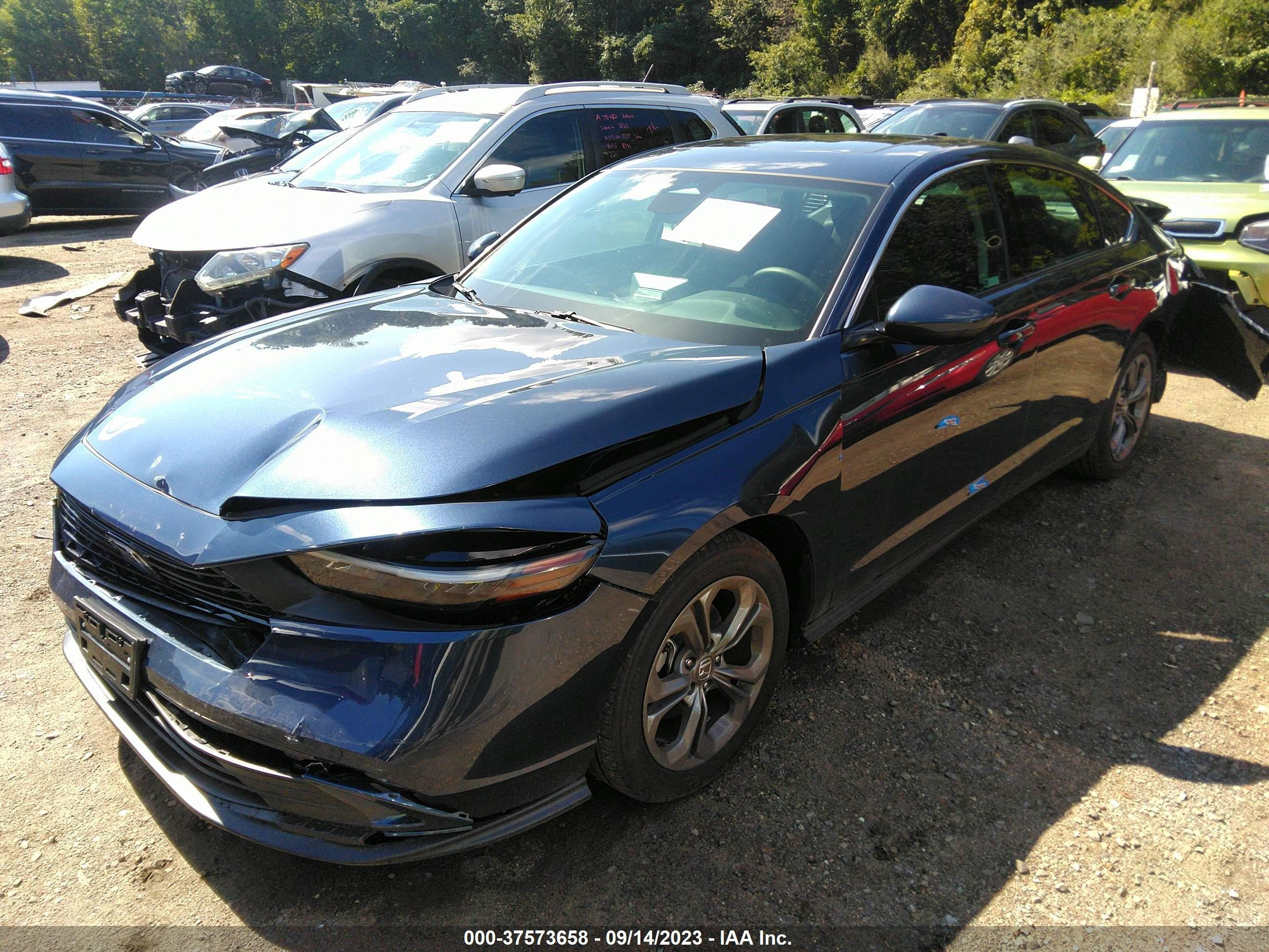 Photo 1 VIN: 1HGCY1F36PA034964 - HONDA ACCORD 