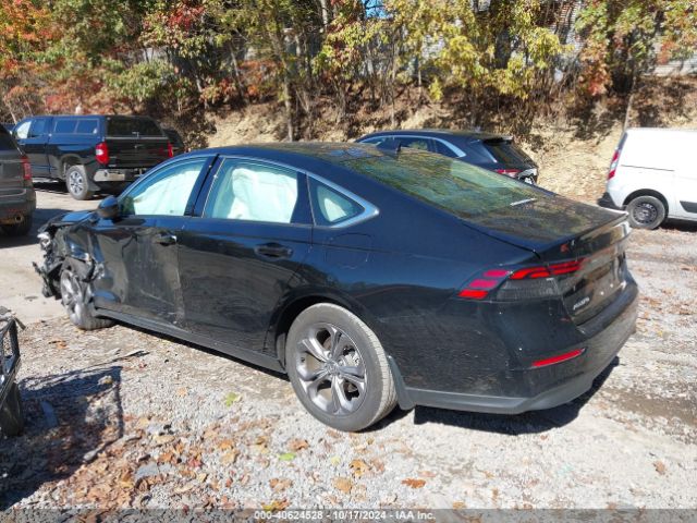 Photo 2 VIN: 1HGCY1F37PA019910 - HONDA ACCORD 