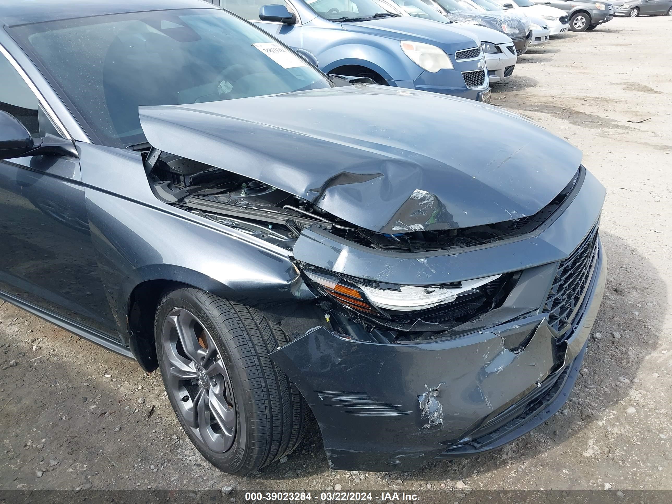 Photo 17 VIN: 1HGCY1F37PA028266 - HONDA ACCORD 