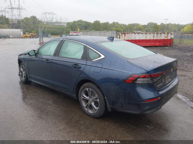 Photo 2 VIN: 1HGCY1F37PA028431 - HONDA ACCORD 