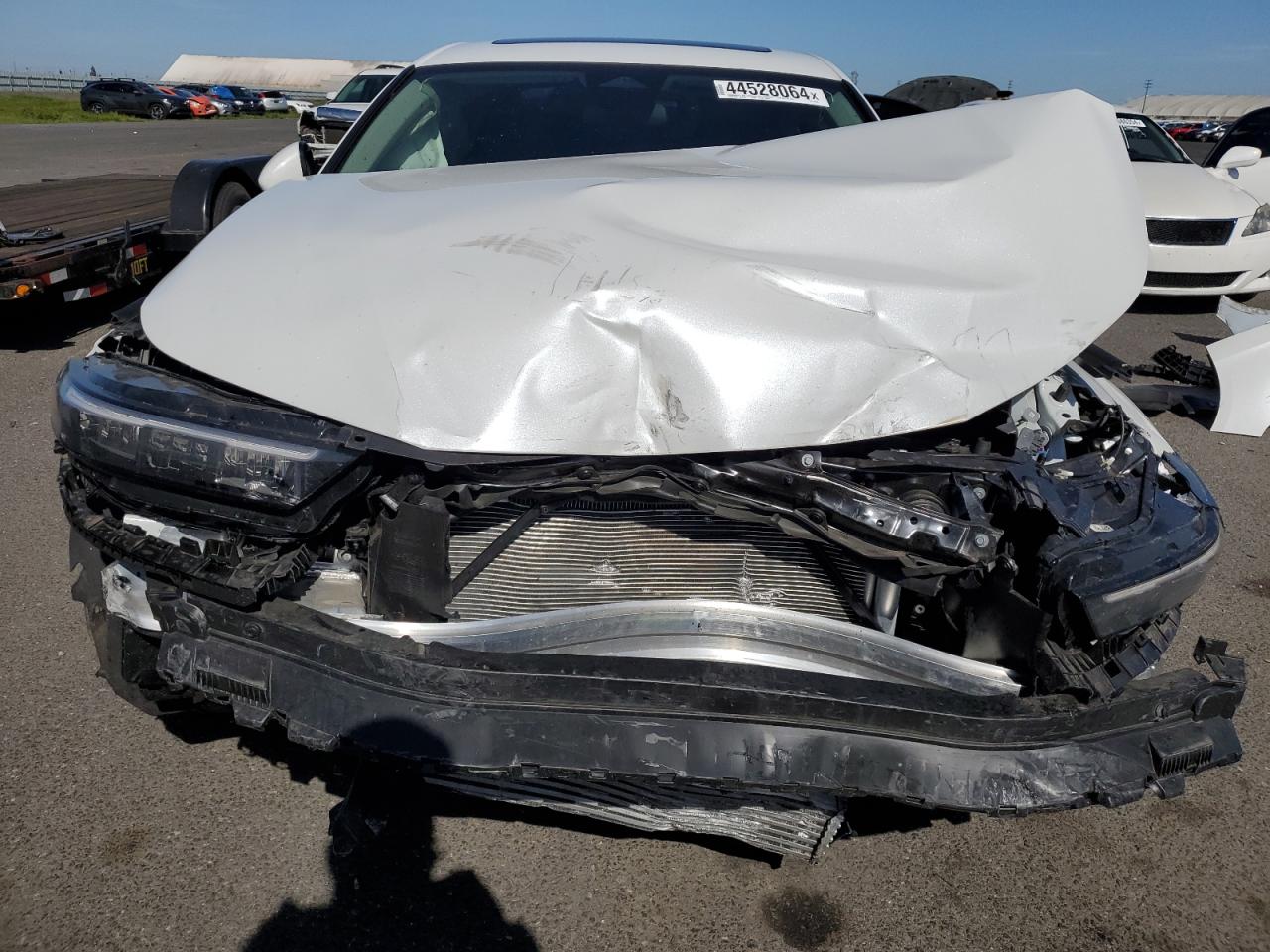 Photo 4 VIN: 1HGCY1F37PA043768 - HONDA ACCORD 