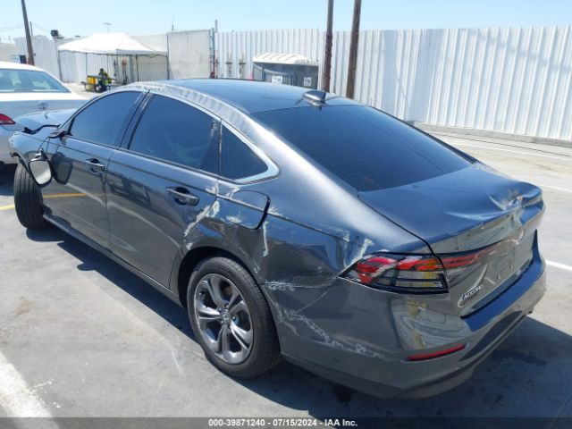 Photo 2 VIN: 1HGCY1F37RA033650 - HONDA ACCORD 