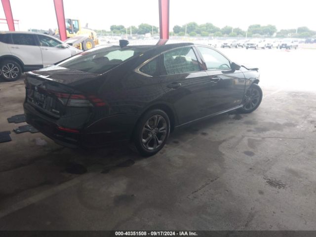 Photo 3 VIN: 1HGCY1F37RA087336 - HONDA ACCORD 