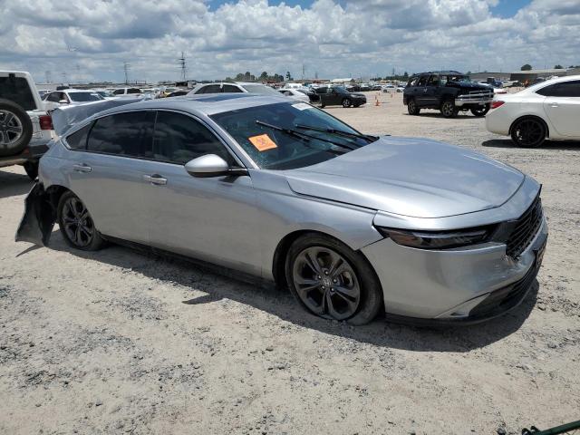 Photo 3 VIN: 1HGCY1F38PA006910 - HONDA ACCORD 