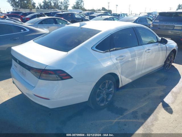 Photo 3 VIN: 1HGCY1F38PA017907 - HONDA ACCORD 