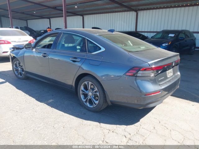 Photo 2 VIN: 1HGCY1F38PA026669 - HONDA ACCORD 