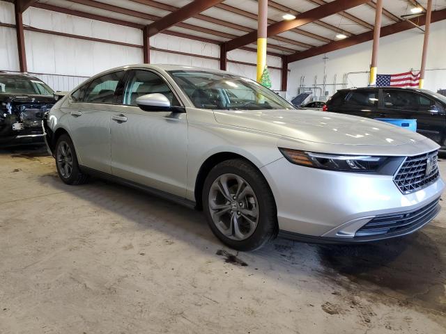 Photo 3 VIN: 1HGCY1F38RA007638 - HONDA ACCORD 