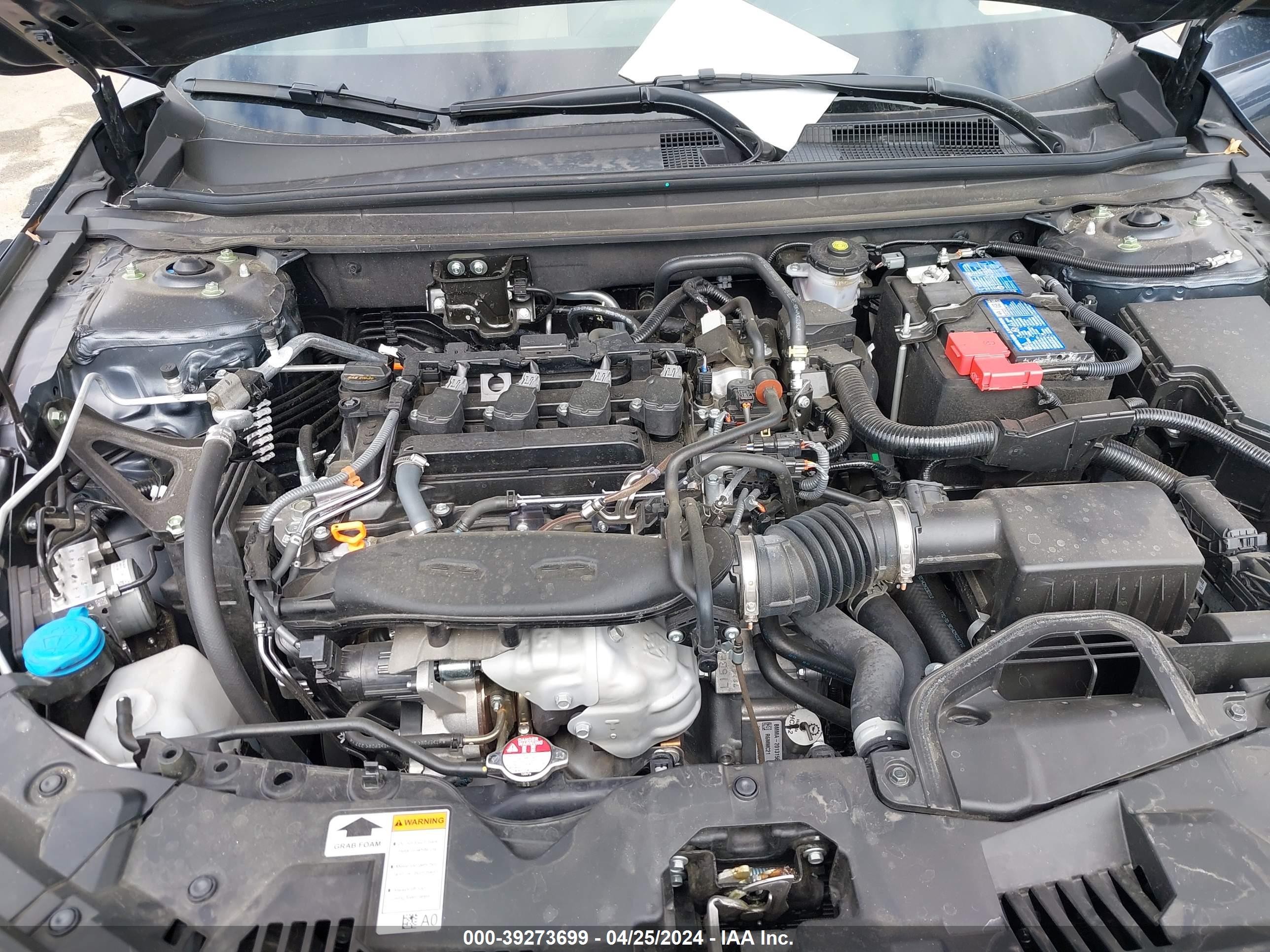 Photo 9 VIN: 1HGCY1F38RA010863 - HONDA ACCORD 