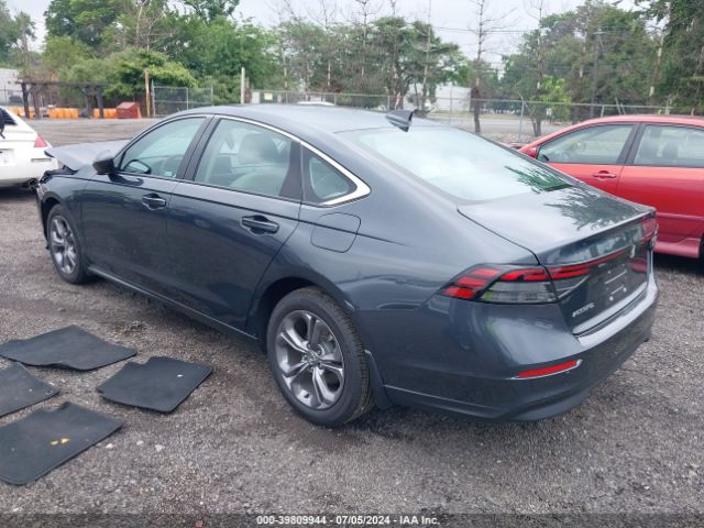 Photo 2 VIN: 1HGCY1F38RA038565 - HONDA ACCORD 