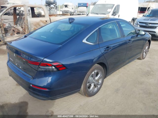 Photo 3 VIN: 1HGCY1F38RA042096 - HONDA ACCORD 