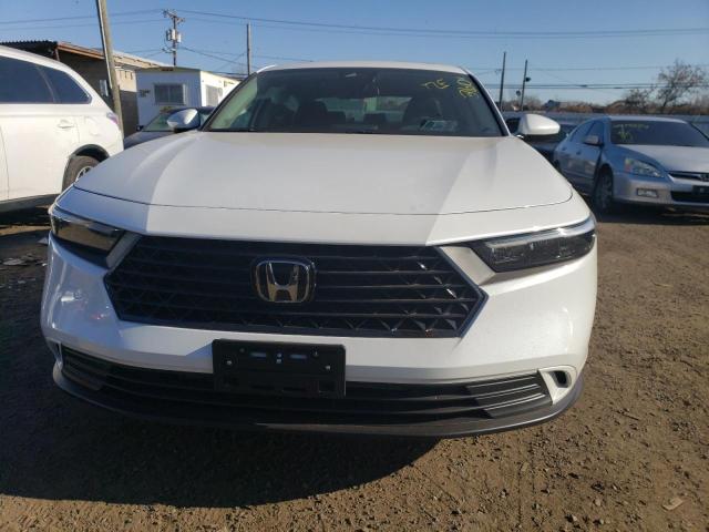 Photo 4 VIN: 1HGCY1F39PA030343 - HONDA ACCORD 