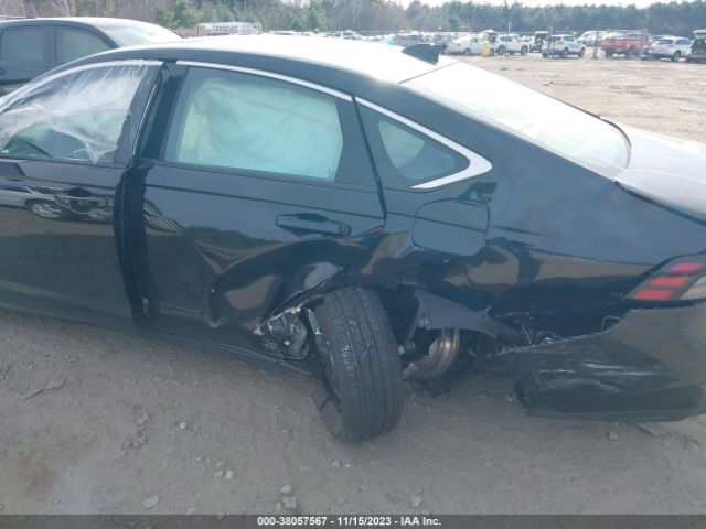 Photo 5 VIN: 1HGCY1F39PA046994 - HONDA ACCORD 