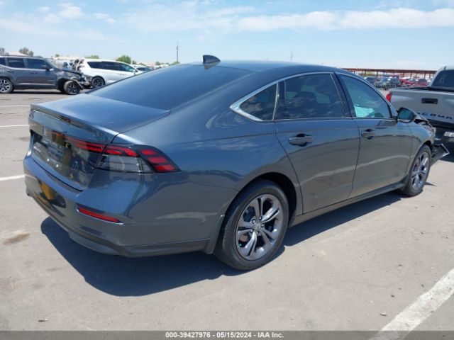 Photo 3 VIN: 1HGCY1F39RA012301 - HONDA ACCORD 